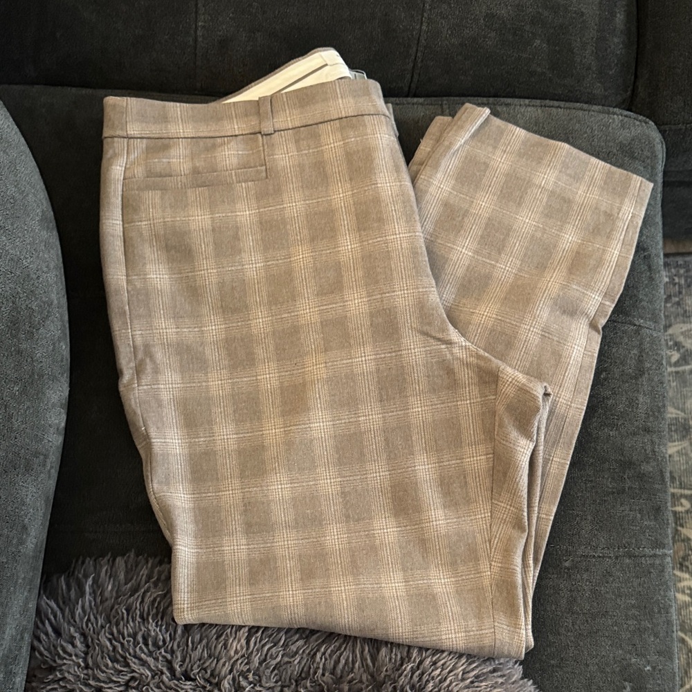 Banana Republic Women’s Beige Checkered Pants